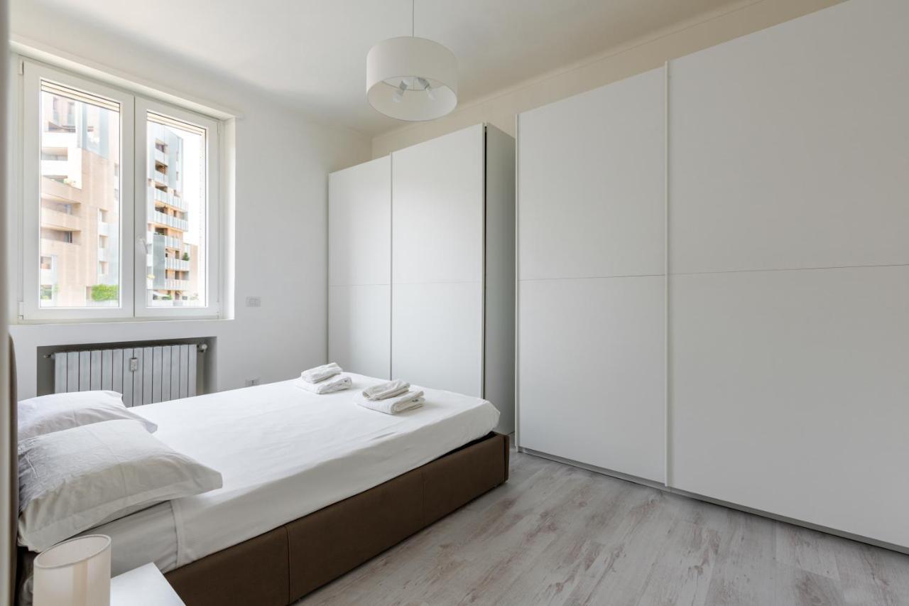 Garibaldi & Gae Aulenti Modern Apt With Private Parking! Μιλάνο Εξωτερικό φωτογραφία